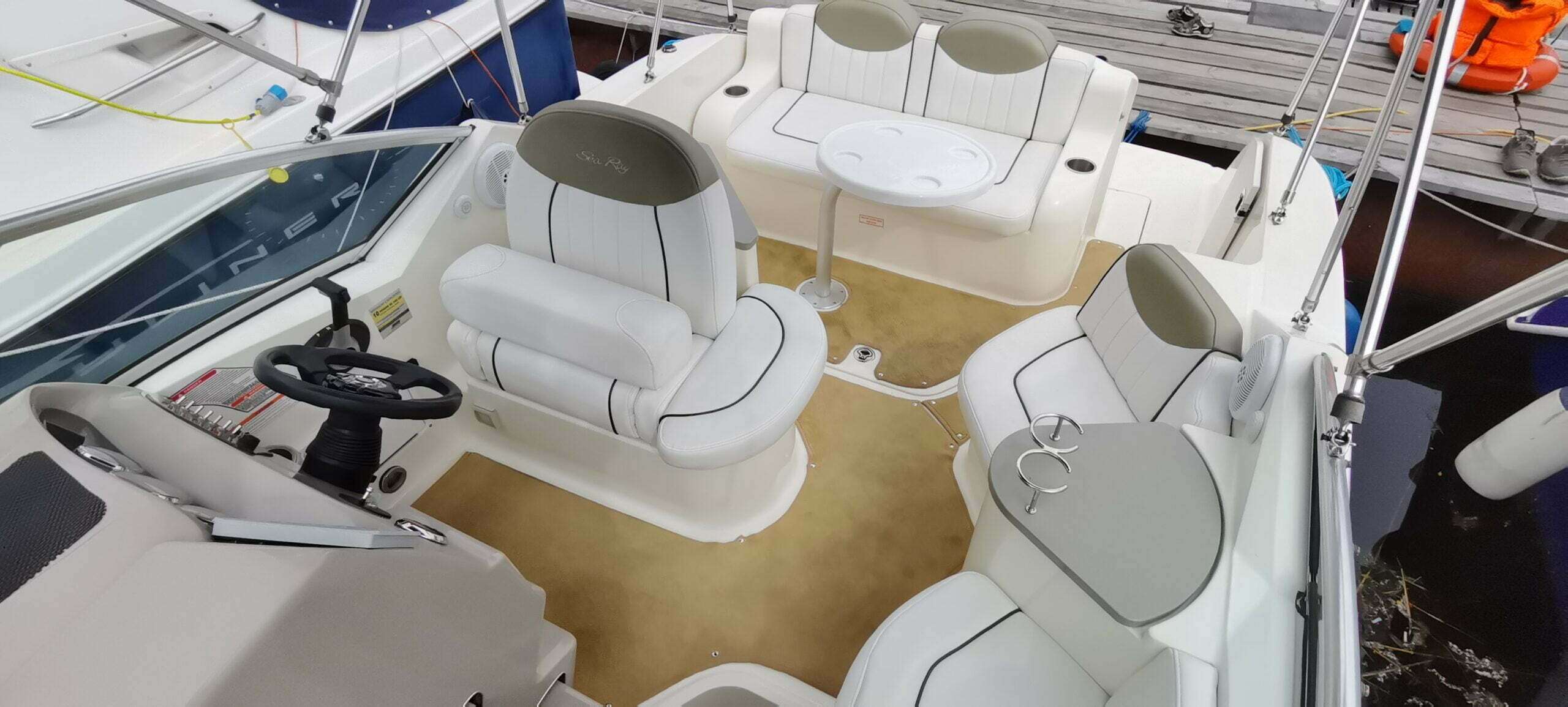 Катер Sea Ray 245 7