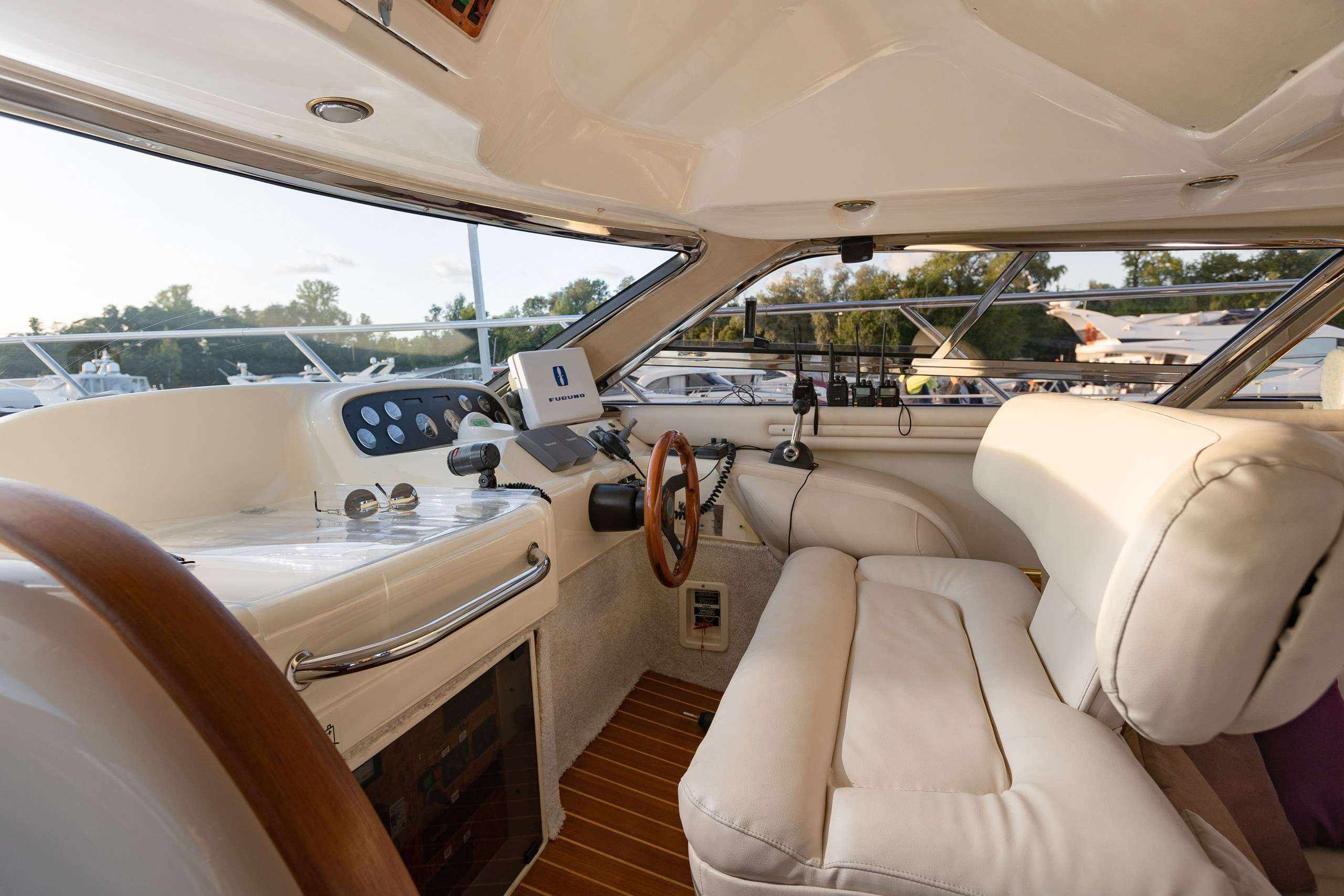 Яхта SeaLine F43 Монте Карло 5
