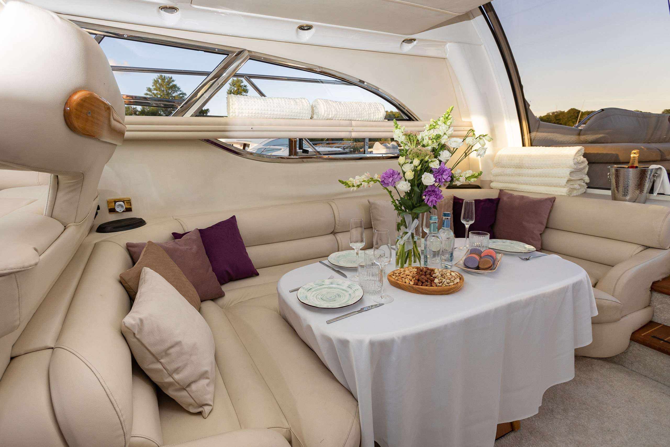 Яхта SeaLine F43 Монте Карло 6