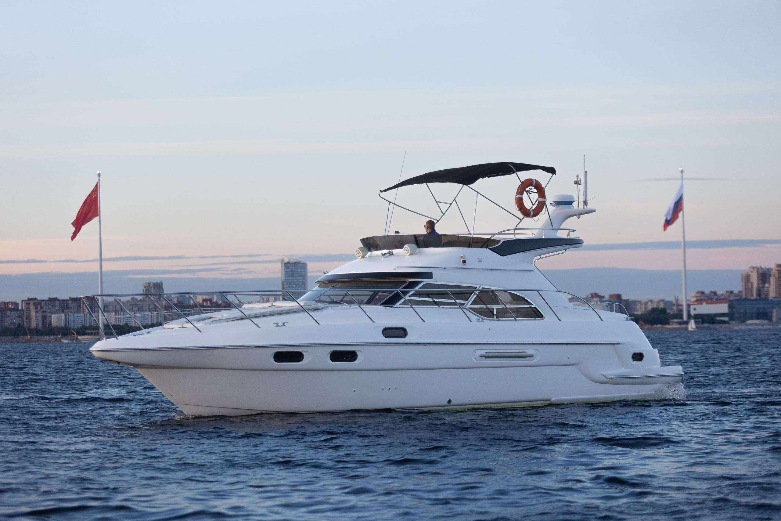 Яхта SeaLine F43 Монте Карло 8