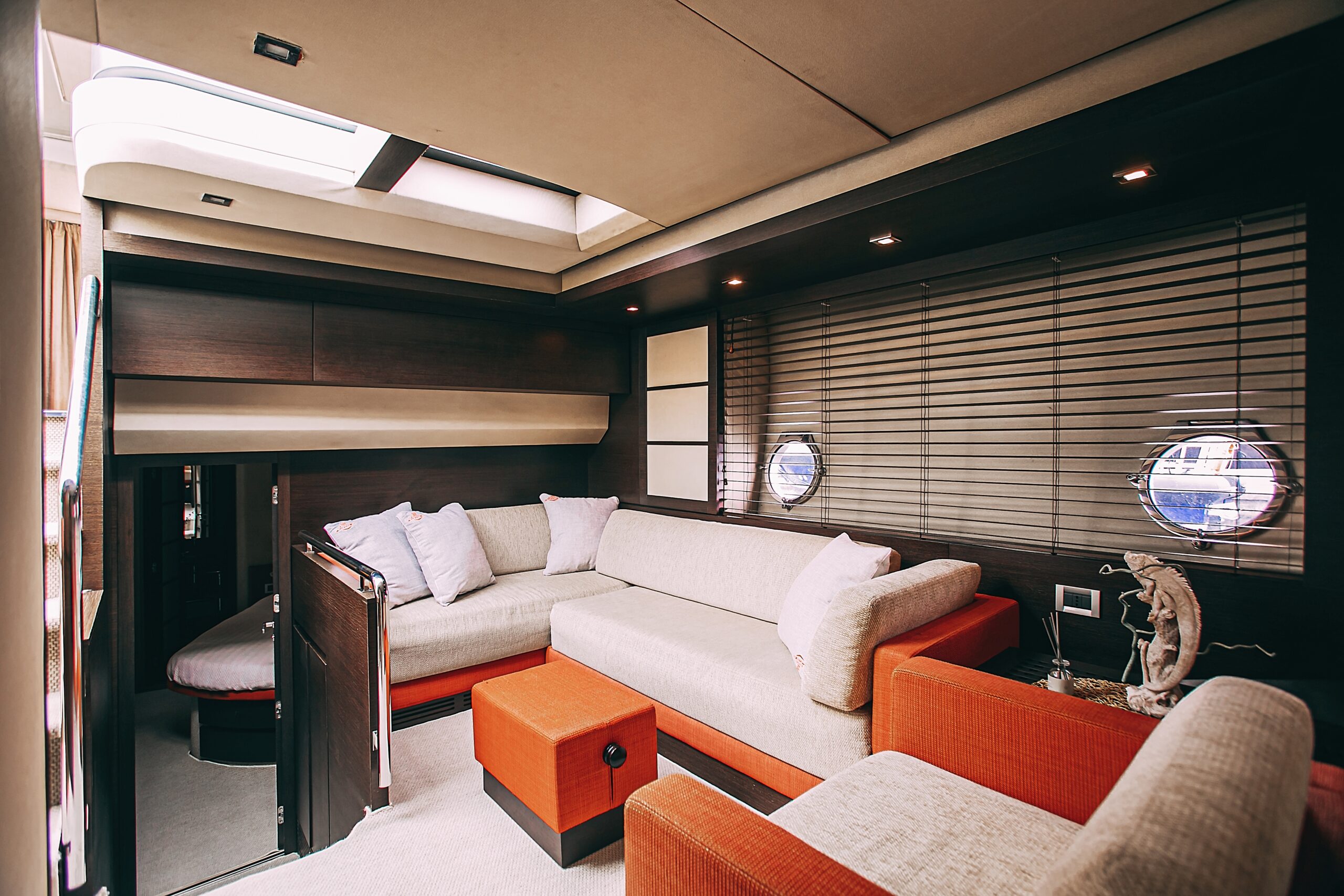 Яхта AZIMUT 62 8