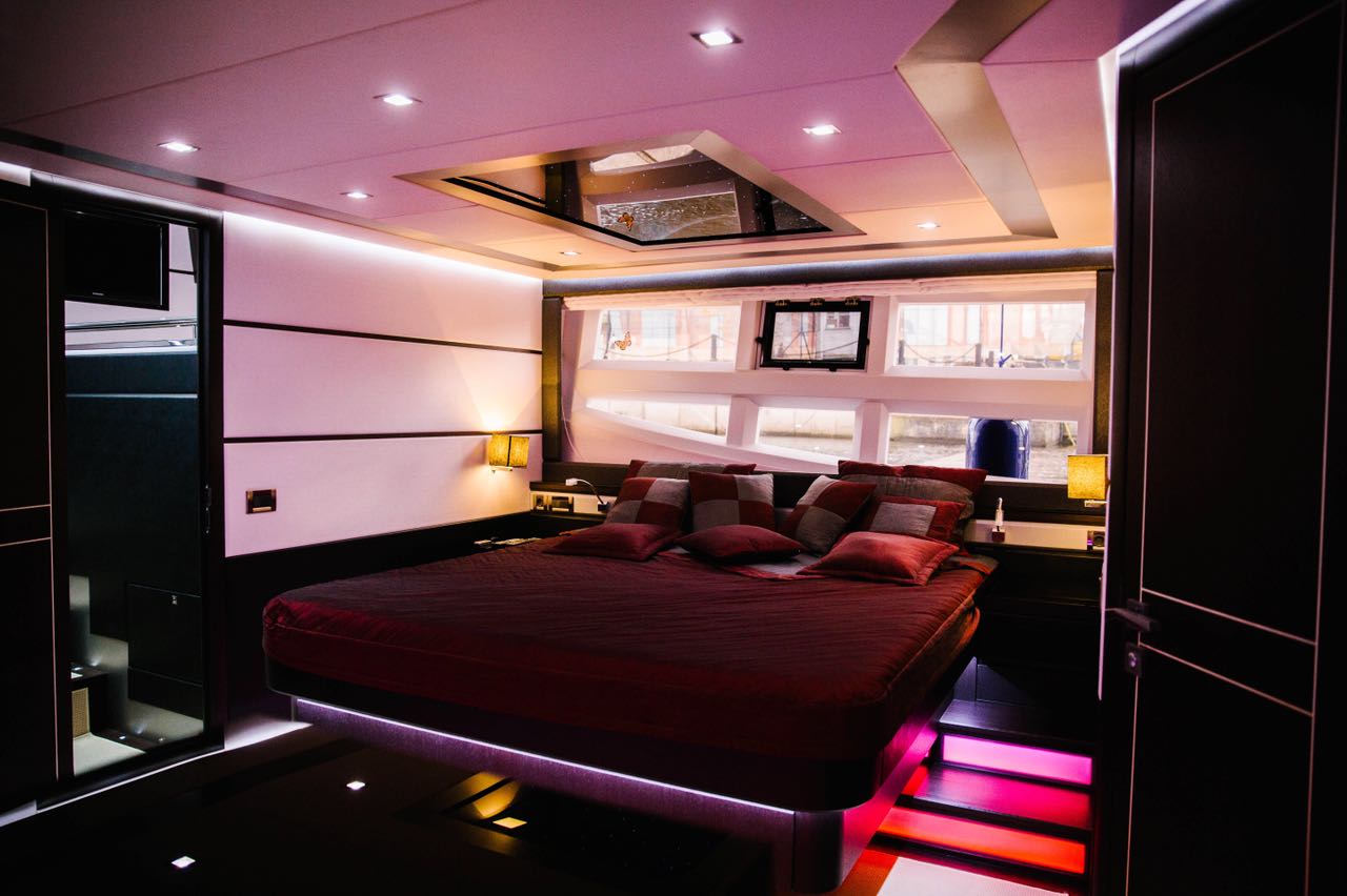 Яхта GALEON 640 18