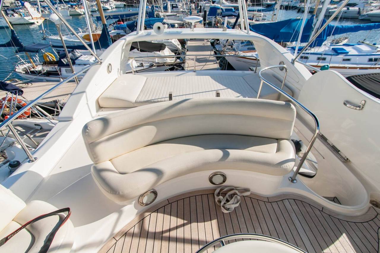 Яхта Azimut 46 7