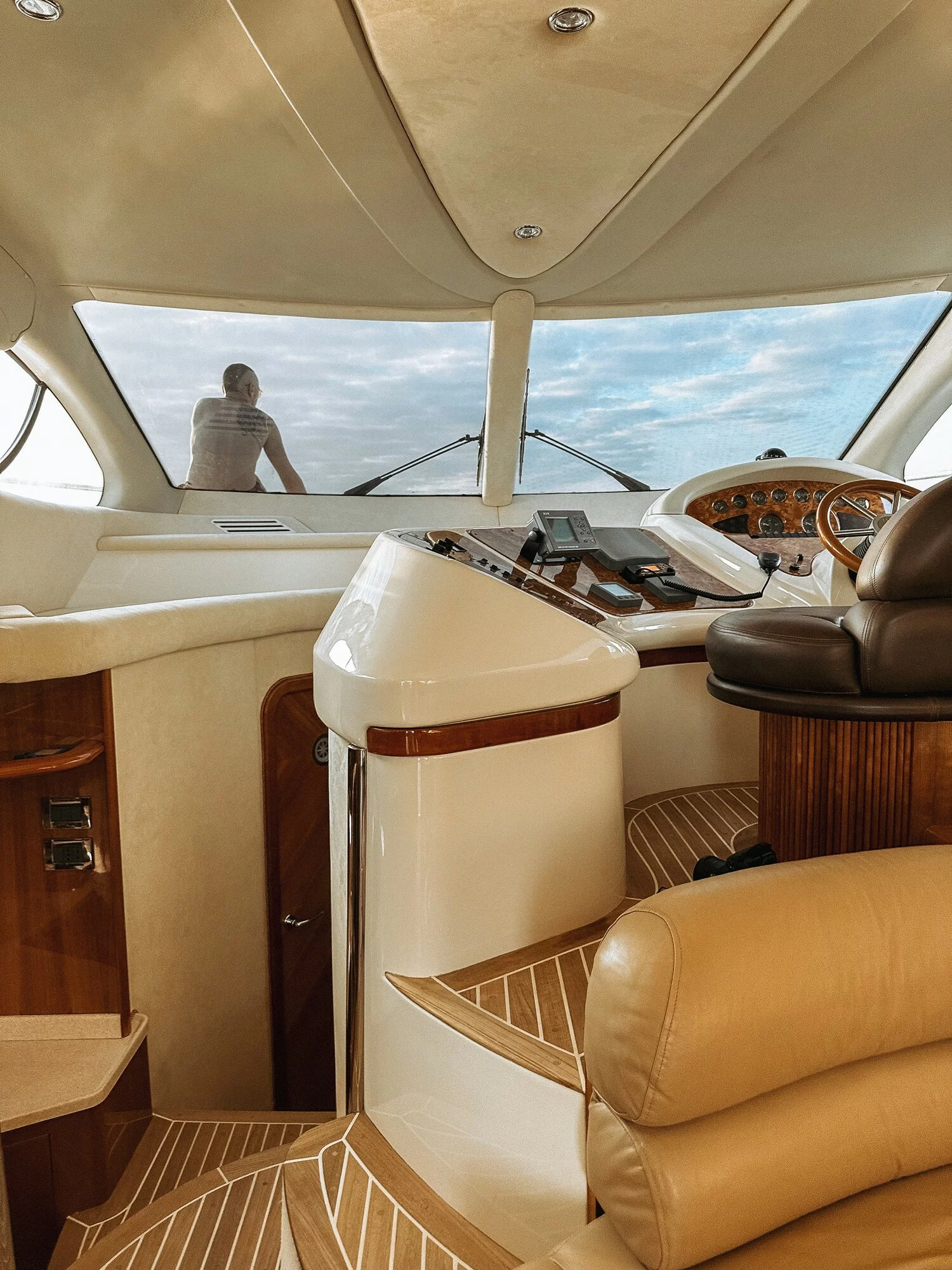 Яхта Azimut 46 15
