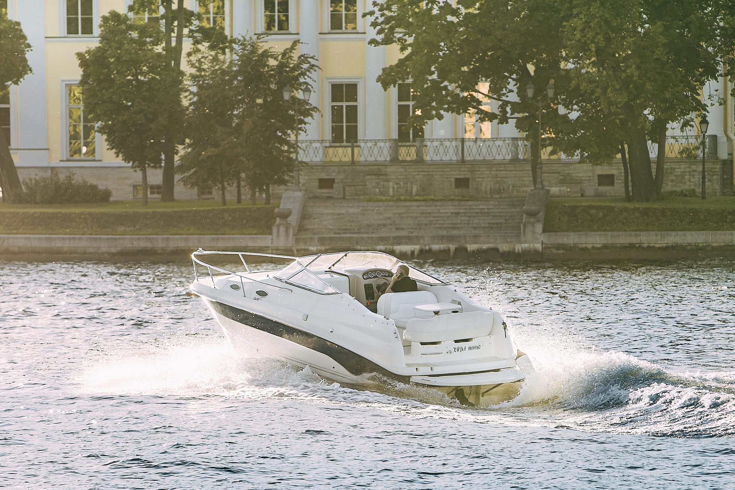 Катер Chaparral 240 10