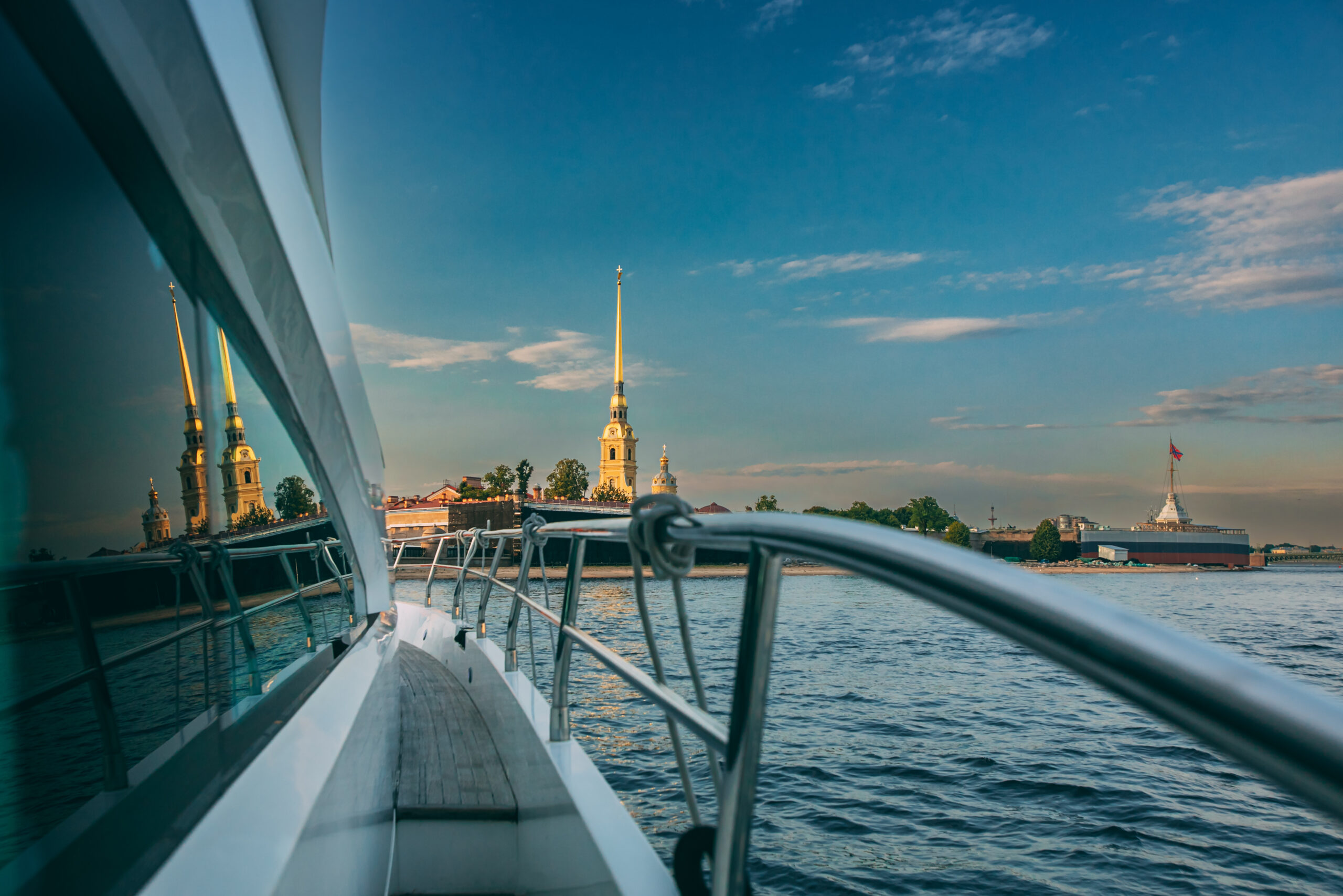 Яхта Fairline Squadron 68 (Аврора) 37