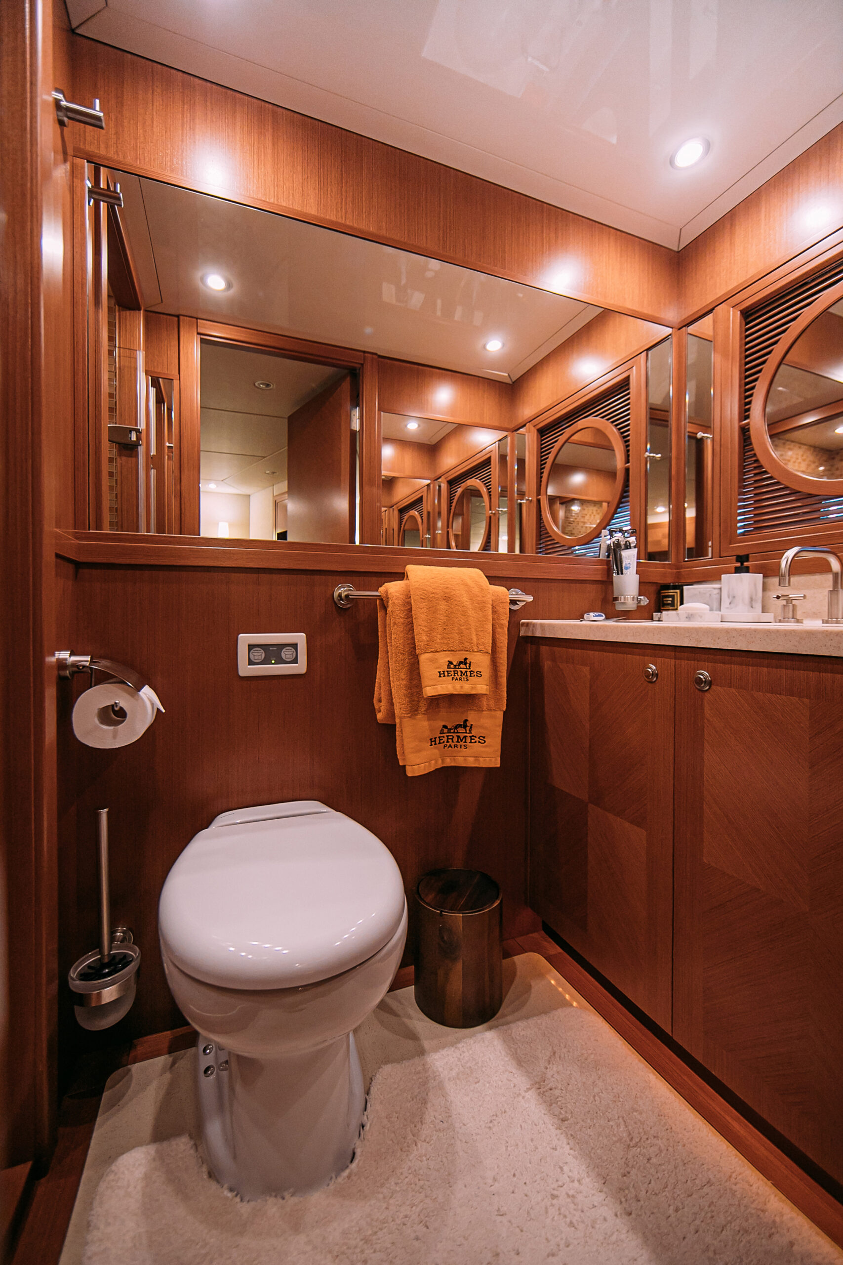 Яхта ATLANTIS 40