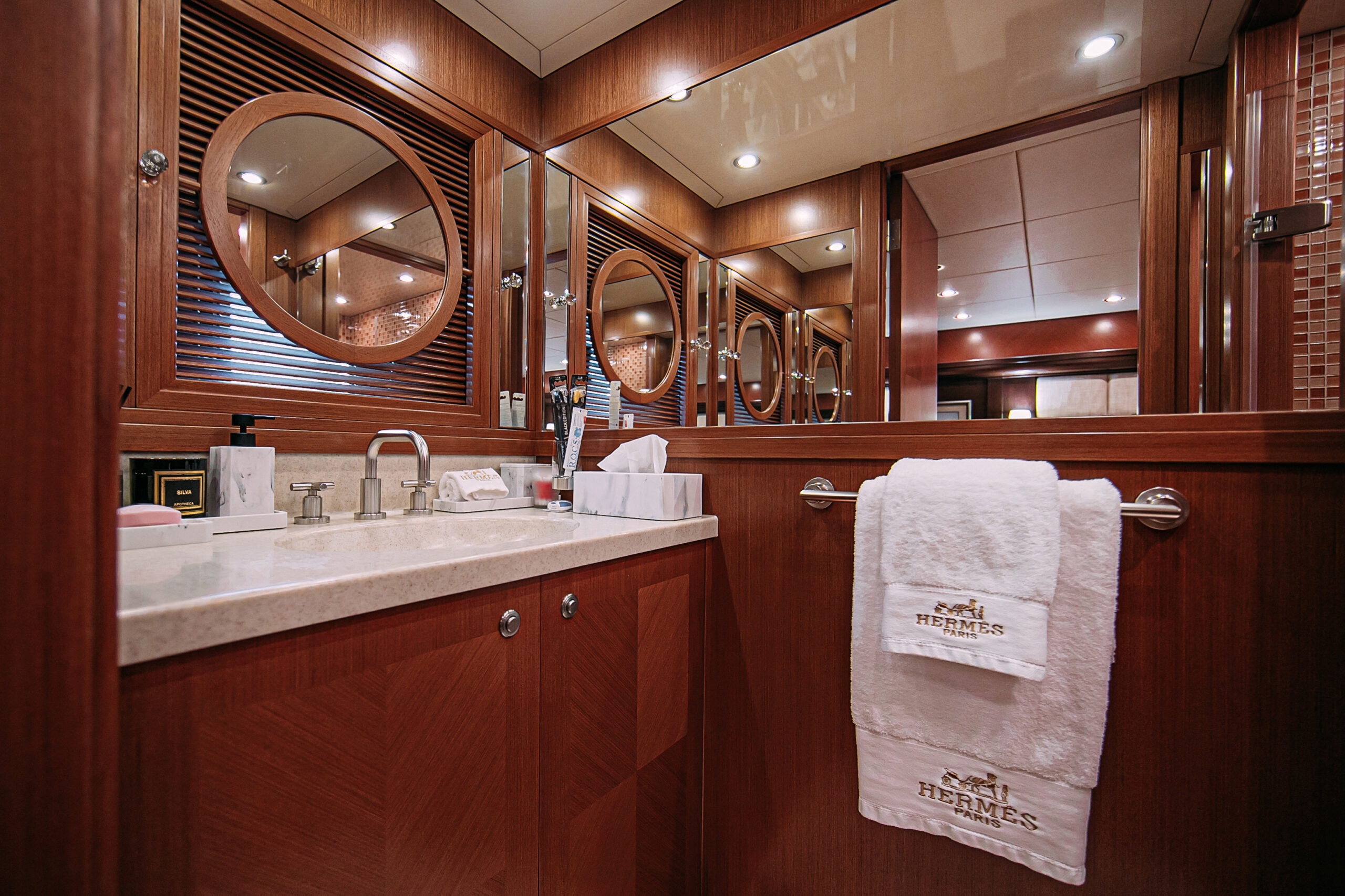 Яхта ATLANTIS 25