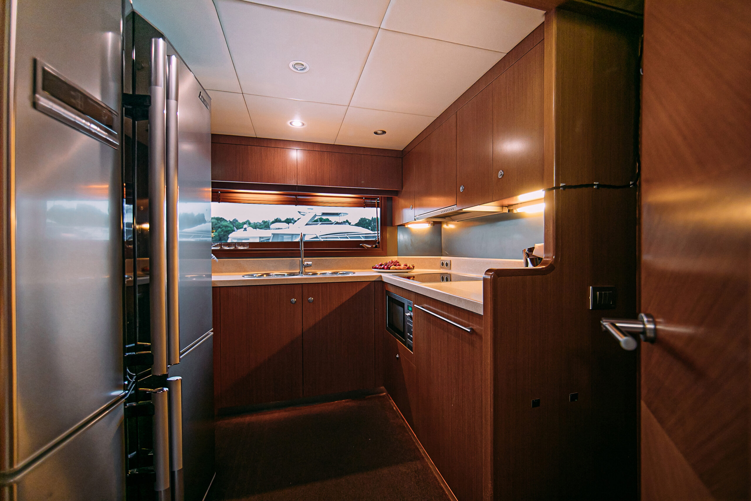 Яхта ATLANTIS 30