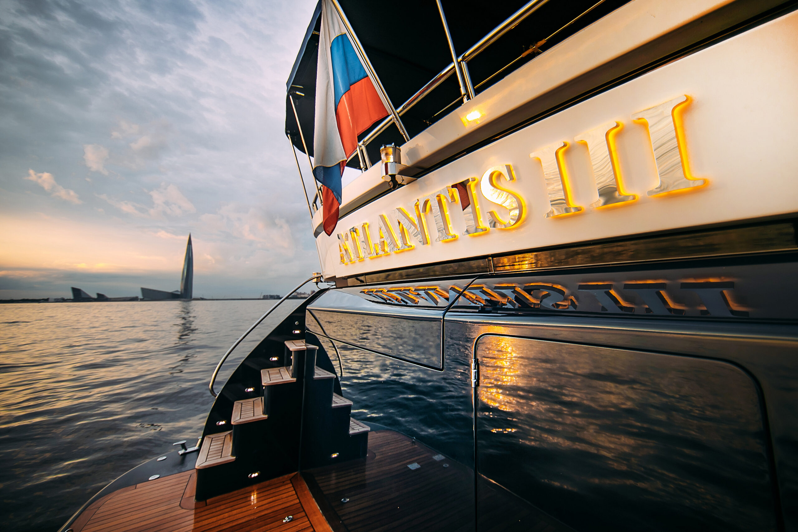 Яхта ATLANTIS 5
