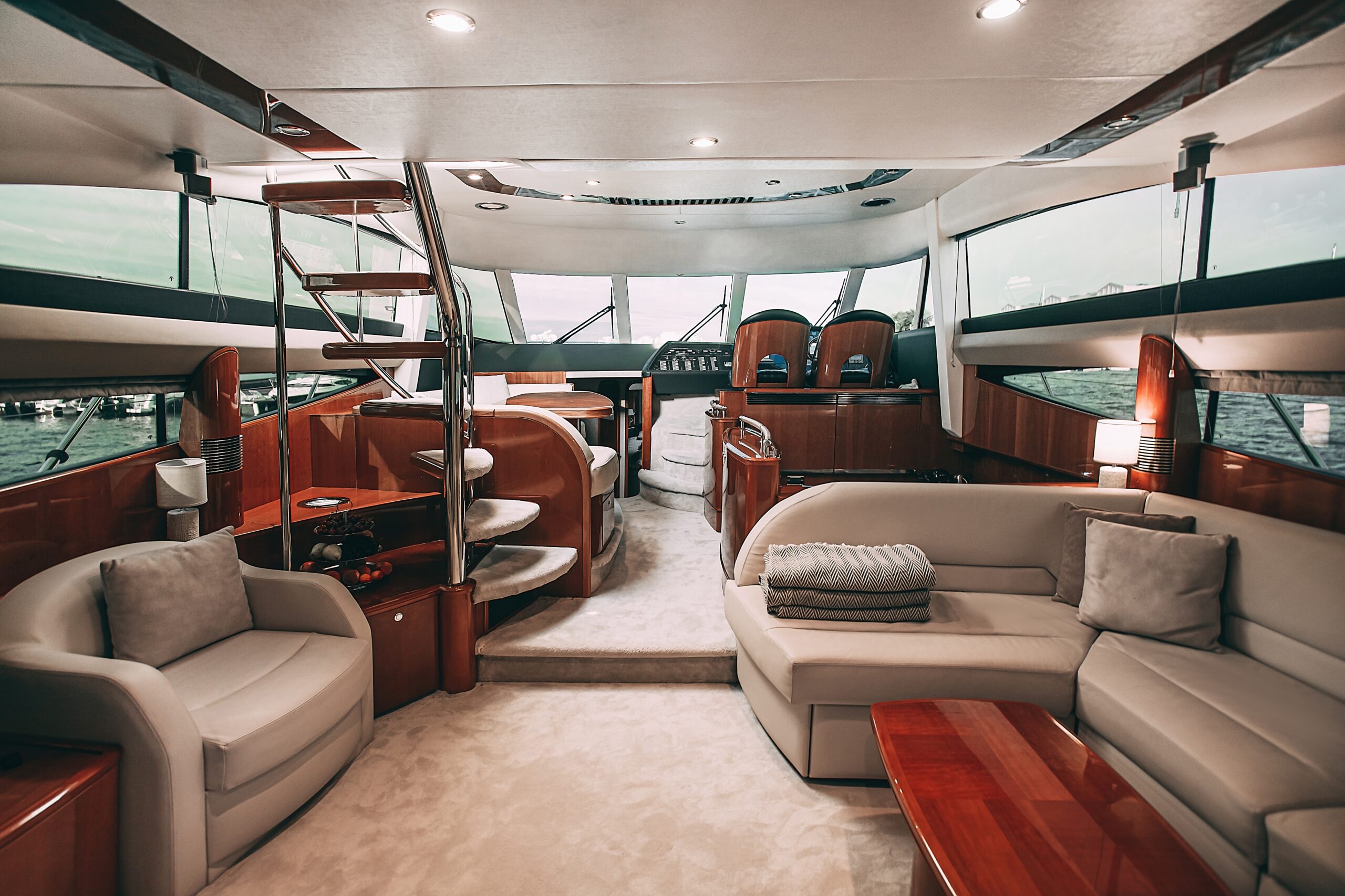 Яхта Princess 57 Esperanza 20