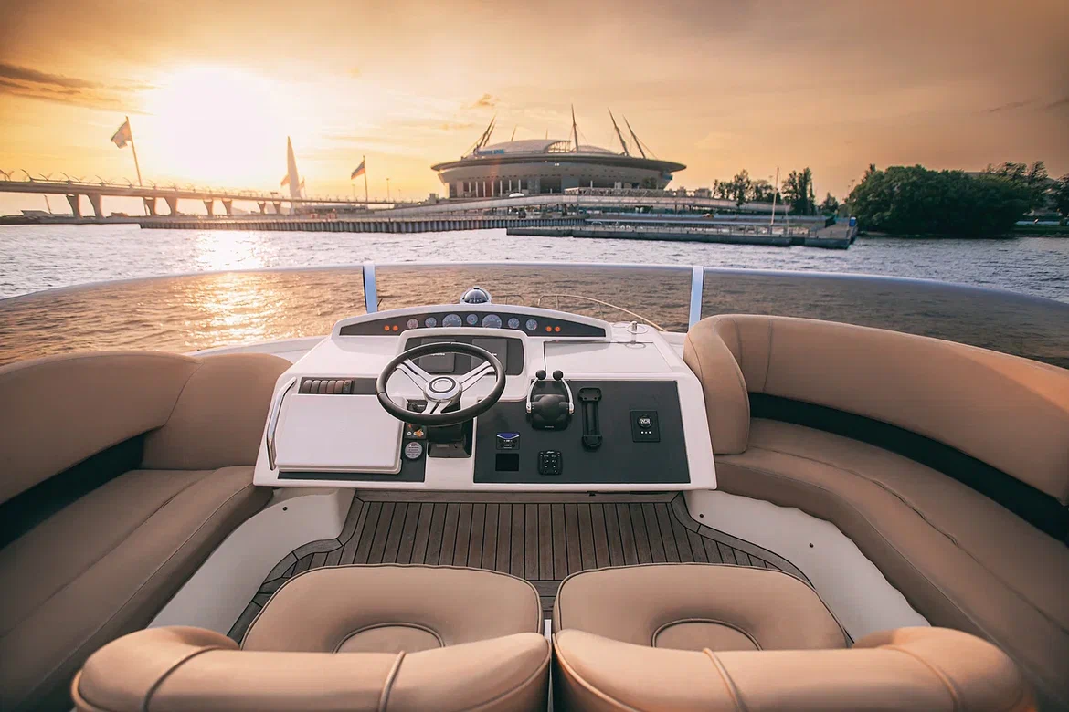 Яхта Princess 58 5