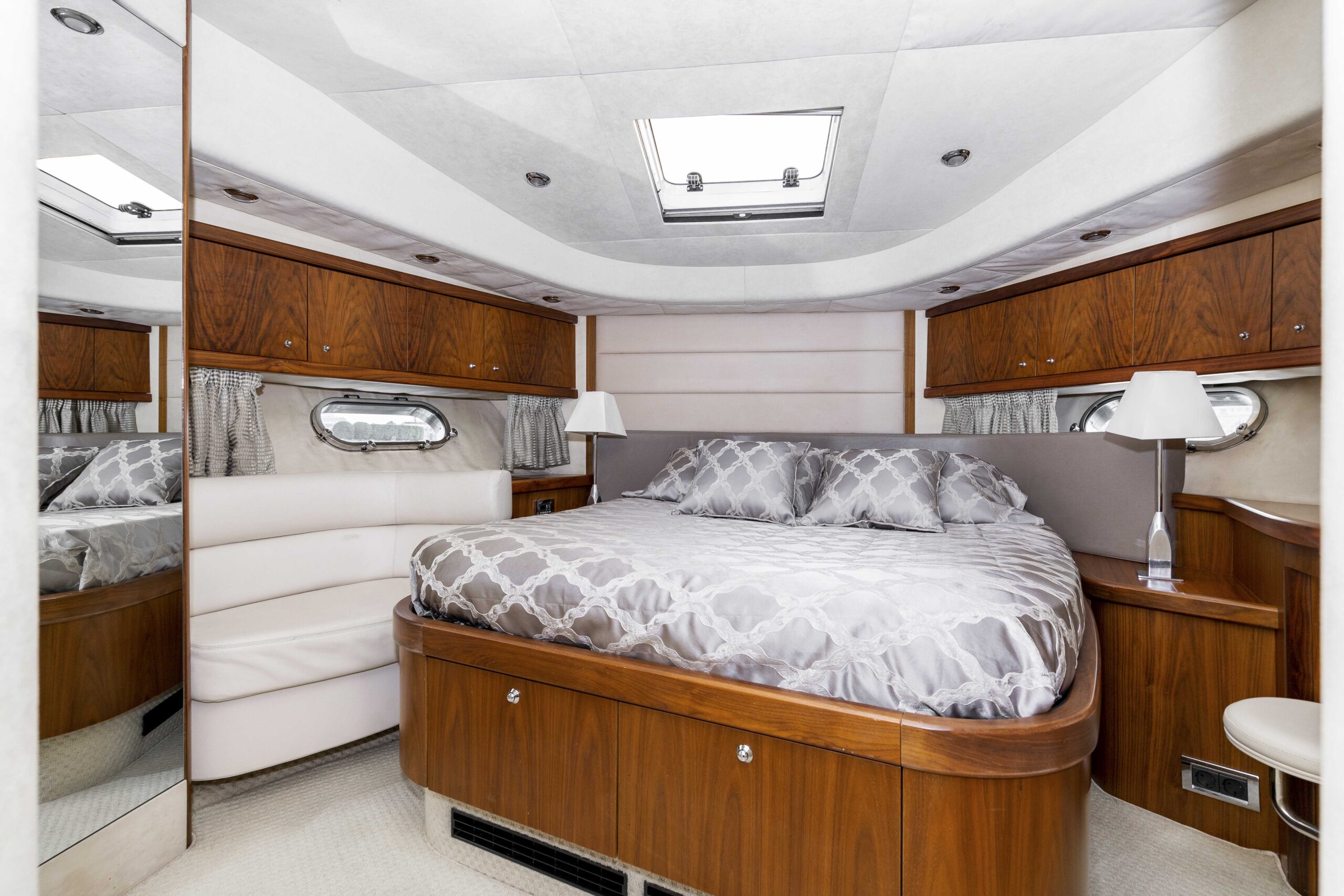Яхта Sunseeker 70 "Pallada" 19