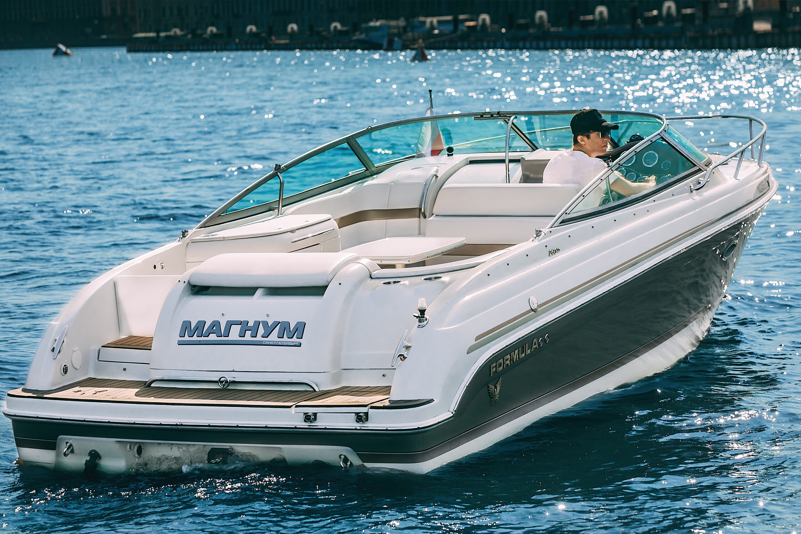 Катер Formula 260SS "MAGNUM" 7